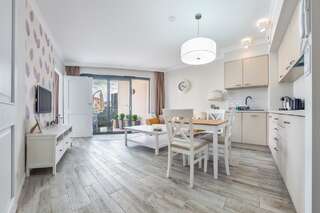 Апартаменты Apartamenty Sun & Snow Horyzont Мендзыздрое Апартаменты с террасой-5