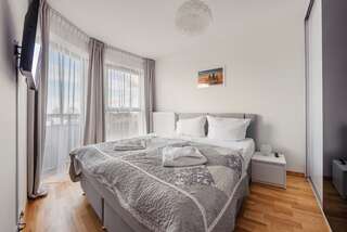 Апартаменты Apartamenty Sun & Snow Horyzont Мендзыздрое Апартаменты с 1 спальней и частичным видом на море-4